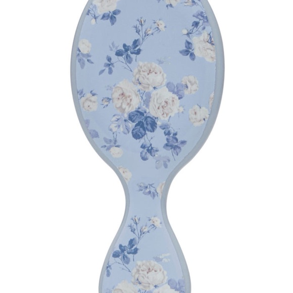 LoveShackFancy X Wet Brush Everblooming Rosettes Mini Detangler - Picture 2 of 5